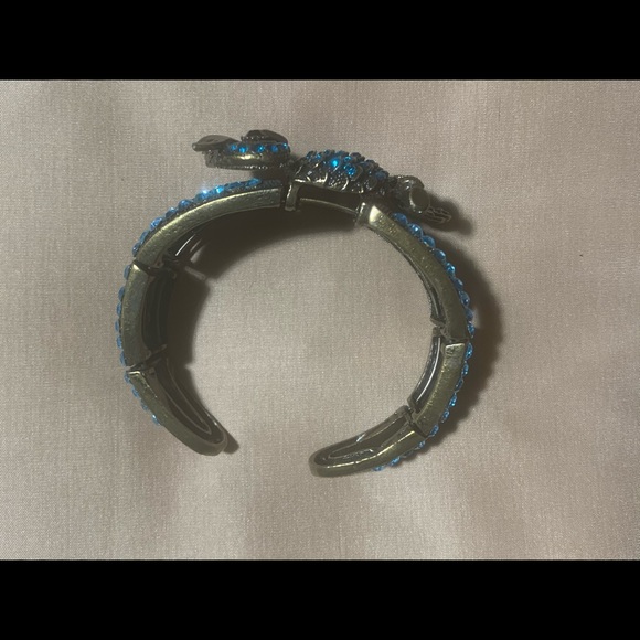 Blue Rhinestoned Owl Bracelet 💙 - Picture 3 of 4